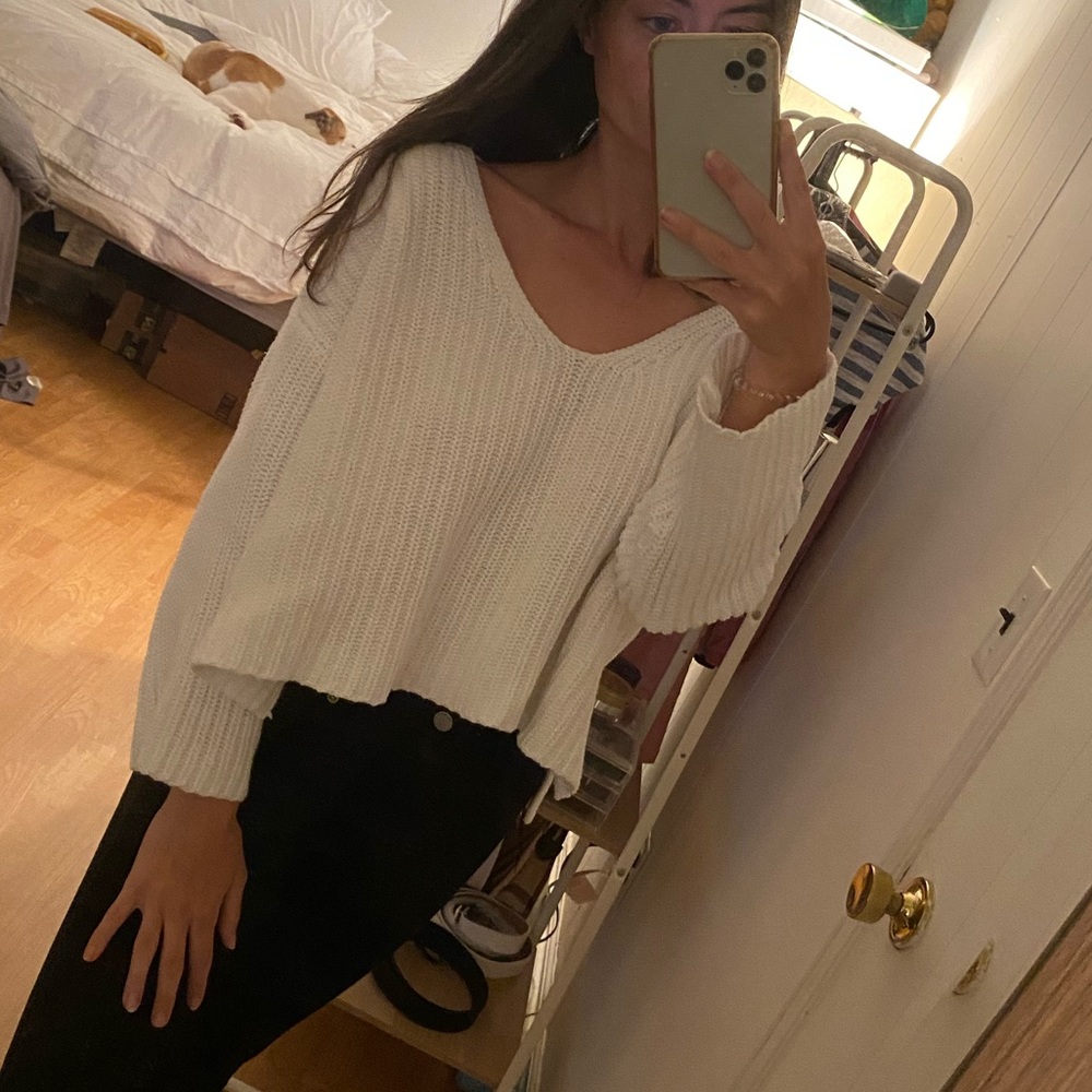 White Ribbed Sweater - Picture 4 of 6